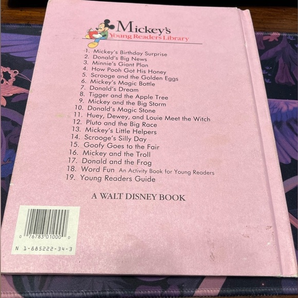 Vtg. Disney Mickey's Birthday Surprise Hardcover Book (1990) - Picture 3 of 4